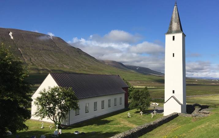 Hóladómkirkja - heima á Hólum er biskupssetur - mynd: hsh